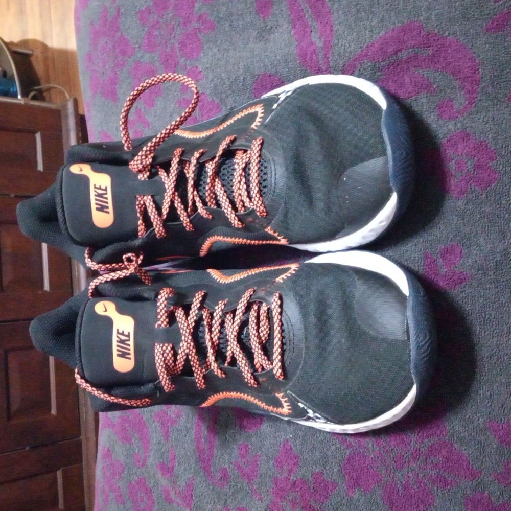 Nike Renew Elevate Black Bright Mango shoes